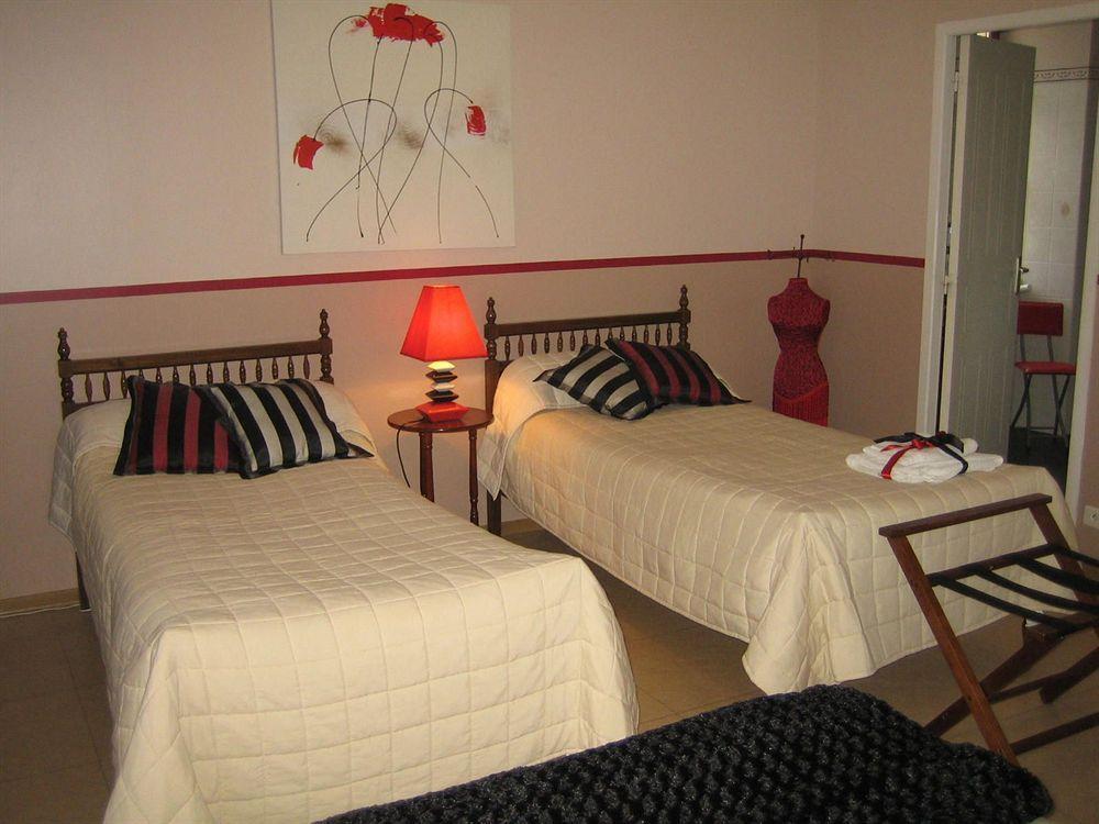 Chambre D'Hotes Domaine Le Castagne Ош Екстер'єр фото